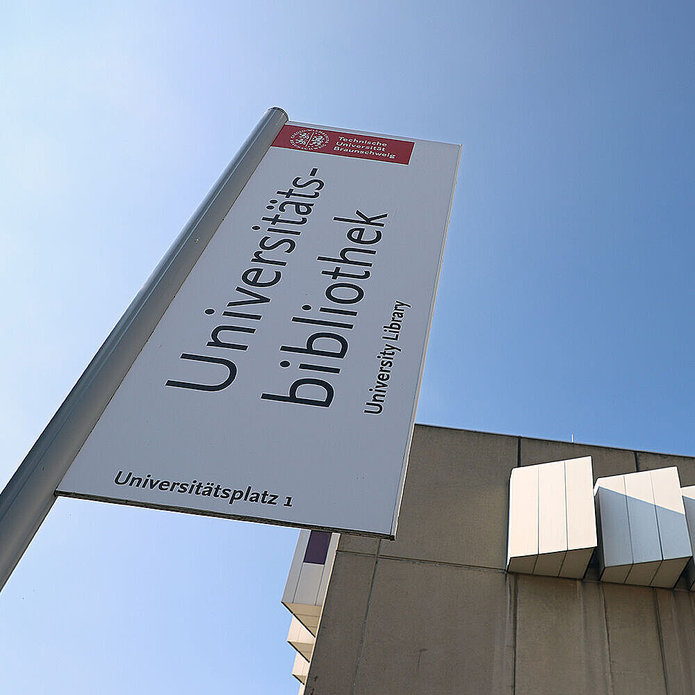 University library signs on the Universitätsplatz