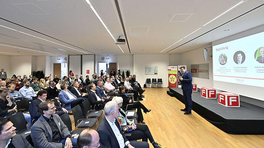 Mobility Startup Day am 02. Dezember 2024 im NFF: Grußwort Dr. Throsten Kornblum, OB Stadt BS