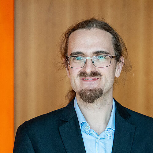 Professor Christian Dietrich ist neuer Leiter der Abteilung Verlässliche Systemsoftware