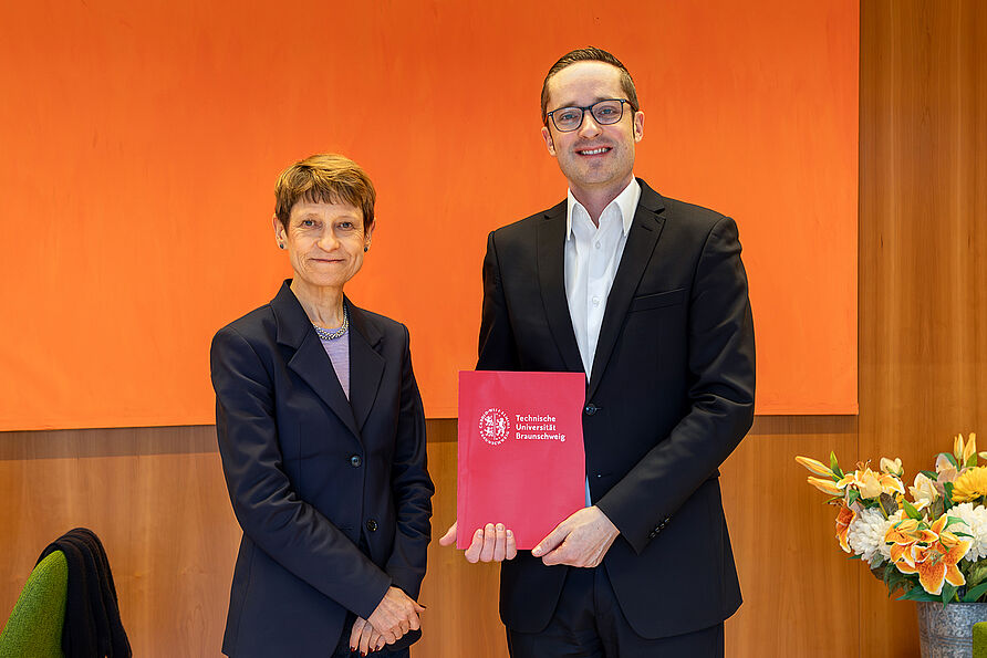 Prof. Angela Ittel und Prof. Vincent Oettel