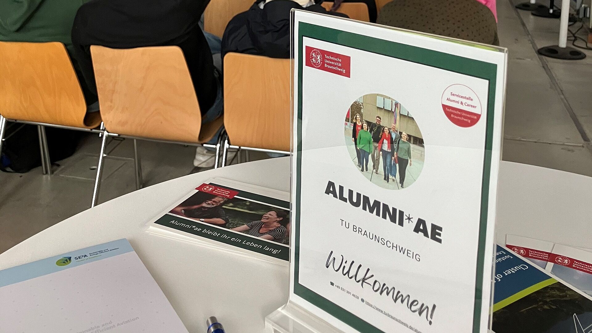 Begrüßungschild für Alumni beim Event Fly High