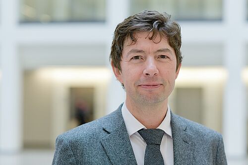 Prof. Christian Drosten - Direktor Institut für Virologie der Charité Berlin